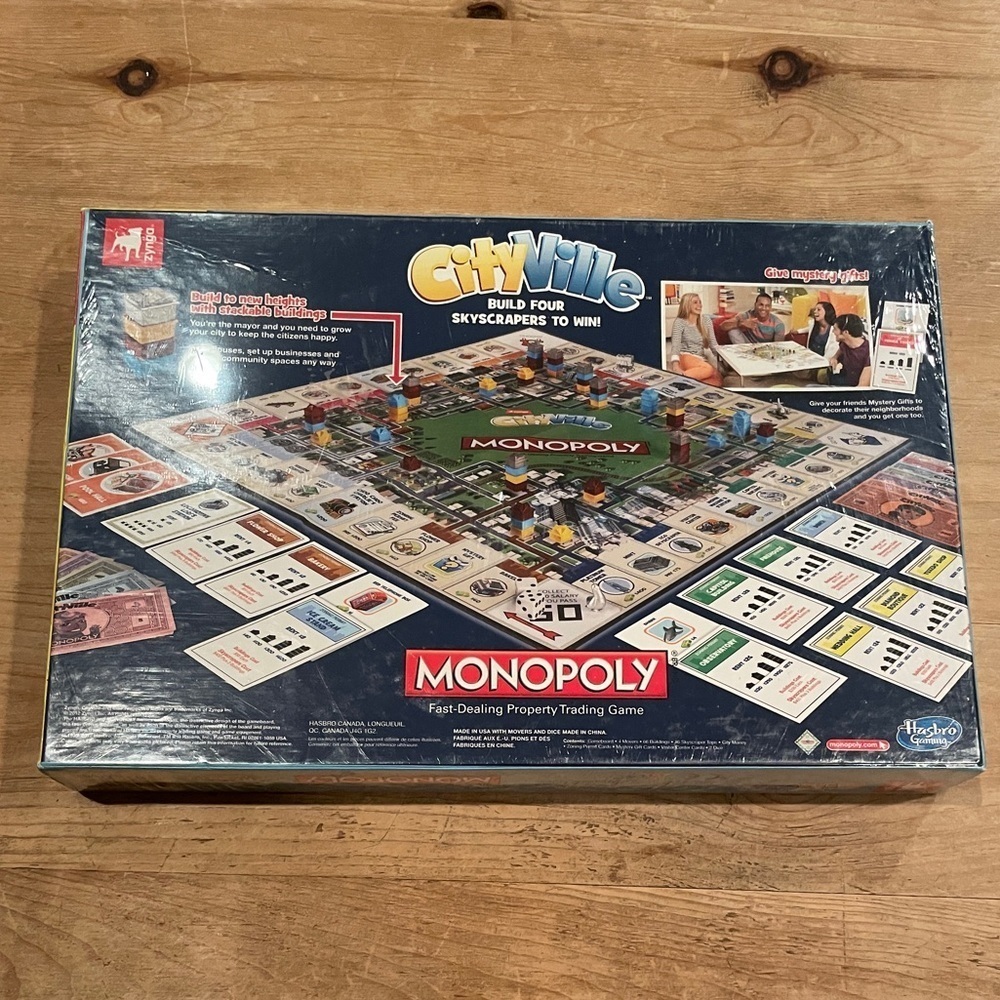 NIP Monopoly Hasbro Cityville Game ages 8 and up 2-4 players - Picture 2 of 2